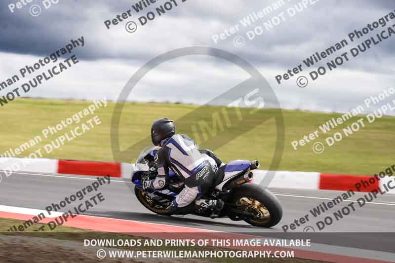 cadwell no limits trackday;cadwell park;cadwell park photographs;cadwell trackday photographs;enduro digital images;event digital images;eventdigitalimages;navarra;no limits trackdays;peter wileman photography;racing digital images;trackday digital images;trackday photos